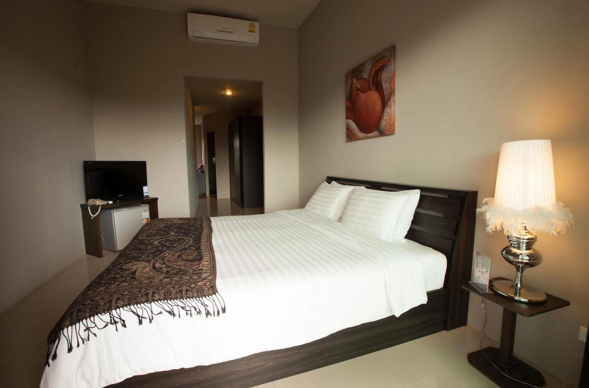 Green Residence Hotel Bang Rak Beach  Eksteriør bilde